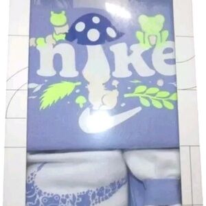 Nike Baby Girl Spring 3 piece Set 0-6 Months